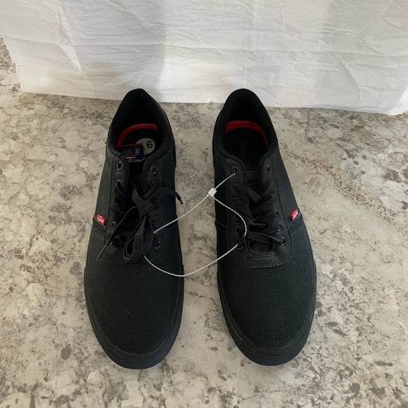 All black 9 1/2 Levi’s with tags - Picture 5 of 5